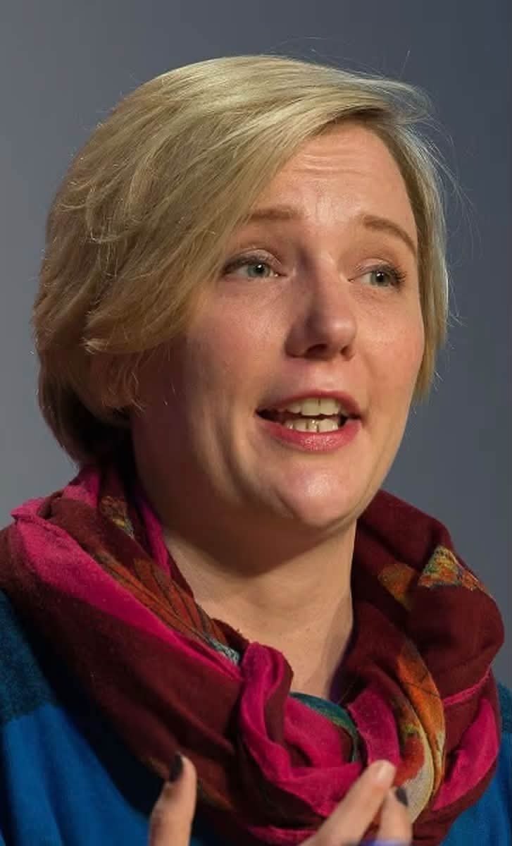 andrewc44104127's tweet photo. Labour MP Stella Creasy says women CAN have a penis and JK Rowling is wrong and should apologise ❤️ https://t.co/TuqEatdLAp