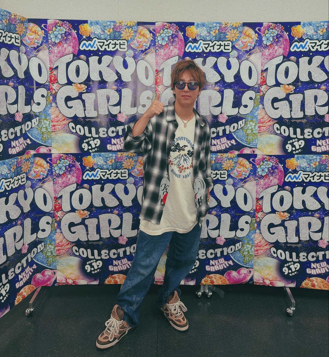 mukakin1203's tweet photo. この後、東京ガールズコレクションのインフォマーシャルに出演します〜✨
#TGc https://t.co/i0DtlU7f30