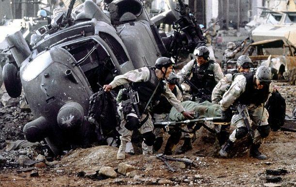 African_Pathe's tweet photo. A Black Hawk fell. Then another.

What was meant to be a quick raid in Mogadishu became a 19-hour fight for survival.

By dawn, 18 U.S. soldiers were dead.

The battle became known as Black Hawk Down. https://t.co/nkm1ZqQgep