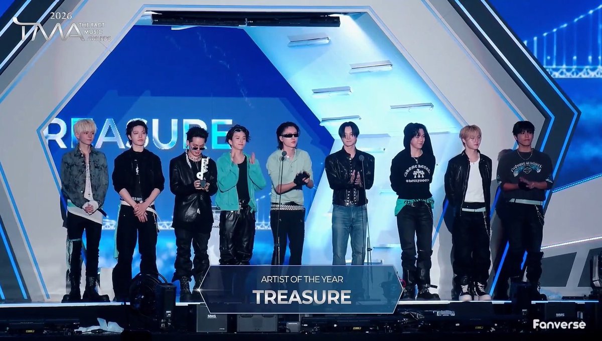 TEU_Promo's tweet photo. #TREASURE
TEUMEs💎
 TREASURE won Artist of the year (AOTY)Bonsang 🏆 in THE FACT MUSIC AWARD(TMA)

Congratulations to all TEUMEs ‼️
And most importantly congratulations to TREASURE 🩵💎 https://t.co/4NHkurgOZE
