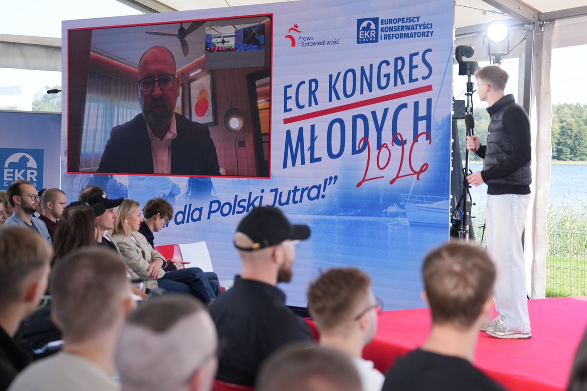 Olesinski_Jan's tweet photo. Zaczęło się! Kongres Młodych EKR 2026 rozpoczęty! 🇵🇱💪

#ECRKongresMłodych #MłodziDlaPolskiJutra

@pisorgpl @FMPiS_Oficjalny https://t.co/n6NxfLJ4rm