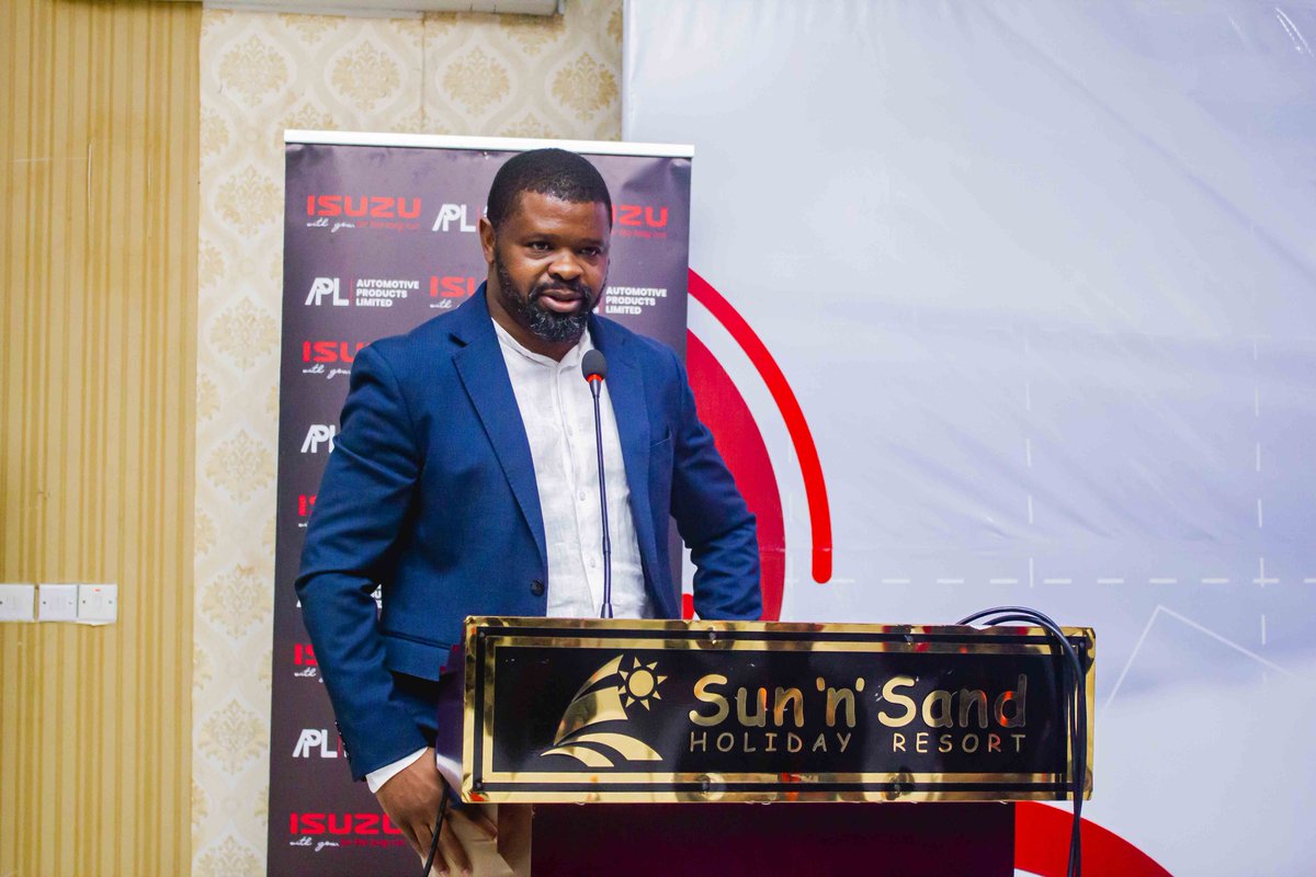 MACRAMALAWI's tweet photo. Malawi Communications Regulatory Authority (MACRA) Director General Dr Mayamiko Nkoloma has called for stronger collaboration among government institutions through interconnected digital systems to accelerate the country’s development towards Malawi 2063.

#MACRA
#261TollFree https://t.co/PeB69yuLSL