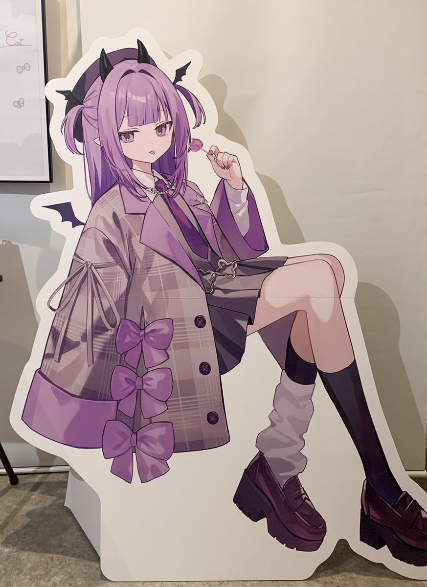 krossing_info's tweet photo. 個展4日目スタートいたしました。
本日は14時〜18時からサイン会が開催されます。

イベント開催の都合上、フリー入場は12:00〜13:00、18:00〜19:00となりますのでご注意ください。 https://t.co/rbeH368CDU