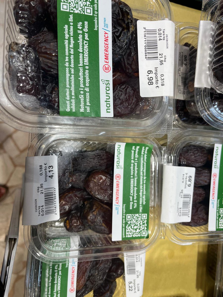moni_dall's tweet photo. Attenzione: NaturaSì pubblicizza datteri prodotto in Israele come prodotti da "comunità agricole multietniche solidali". Da evitare!
Non è la prima volta, evitare direttamente tutti i negozi di NaturaSì!
#BoycottIsrael #BDS https://t.co/G0nRDTPTO9
