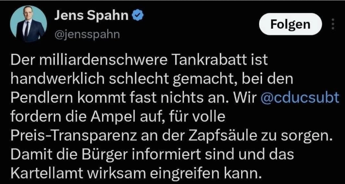 ZukunftFair's tweet photo. Immer wieder daran erinnern, was @jensspahn so alles raushaut, wenn es ihm in den Kram passt.

Jetzt ist er sicherlich sehr leise. Machen doch seine Parteifreunde den gleichen Fehler nochmals. Wie nennt man das, Jens? Dumm? Böswillig? Konzerne füttern, also Korruption?😉 Man weiß es nicht.