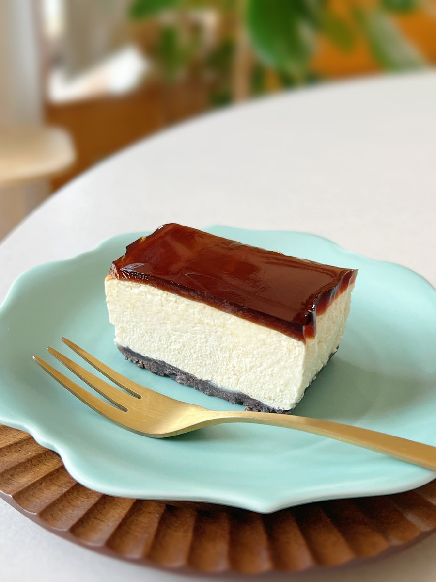 roku9171's tweet photo. 甘さ控えめコーヒーチーズケーキ作ってみた https://t.co/MAzXs26dYh