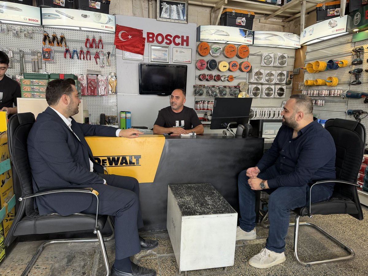 mesutbozatli's tweet photo. 📍 Aydınbaba Mahallesi

Aydınbaba Mahallemizin kıymetli esnaflarını ziyaret ediyor, hemşehrilerimizle bir araya gelerek talep ve önerilerini dinliyoruz.

Her dükkânda ayrı bir emek, her sohbette şehrimize dair güzel bir hikâye var. 🤝🇹🇷 https://t.co/mxbvuEtpe5