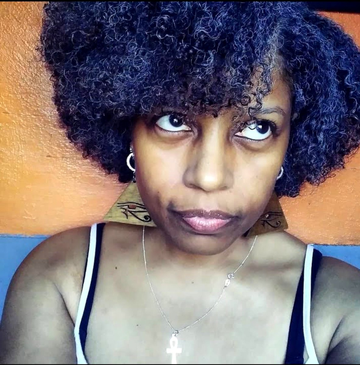 IAMJamena's tweet photo. @olesoul57_2 Y E S💬
My PFP Is REALly #jaMEna👁️💫👁️
💫🏵️🙄....eXpertly captured #sELfie🤳🏾💫 https://t.co/OG67eF2n82