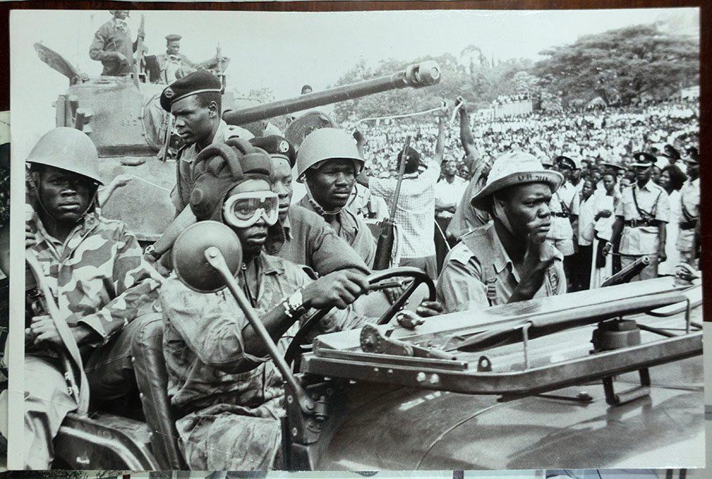 African_Pathe's tweet photo. He came within seconds of killing Idi Amin.

In 1974, Brigadier Charles Arube led a coup that seized parts of Kampala.

Then he reached Amin’s hideout.

Arube entered the house, not knowing Amin was still inside.

Gunshots rang out.

Arube was dead.

The coup collapsed. https://t.co/jnYD70hqL8