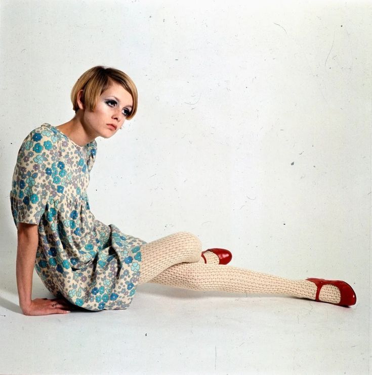 luvbug_estelle's tweet photo. my niche thinspo is twiggy in 1963 https://t.co/vjkUfWo9EZ