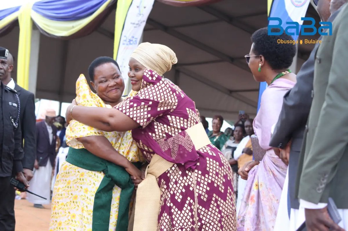 877babafm's tweet photo. Omugenhi wa Isebantu omukulu ku mukolo guno nhi Prime Minister Rt. Hon. @RobinahNabbanja.
#Amatwiikira #KyabazingaAt12
#Babafmupdates https://t.co/zsbQAVzJT9