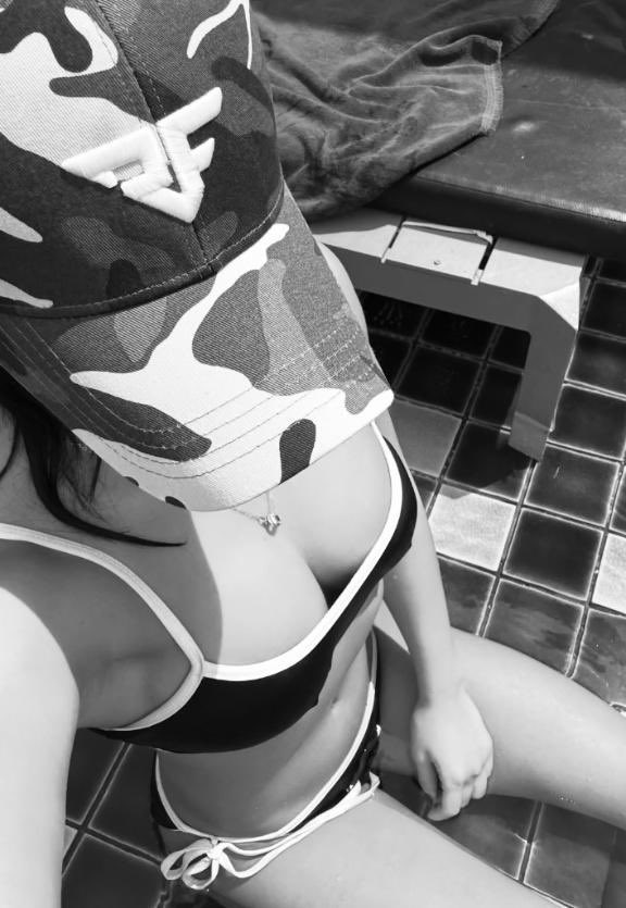 agnesbielicki's tweet photo. こんな自分でもいいですか…？
#裏アカ女子 
#裏垢女子  
#裏アカ男子と繋がりたい https://t.co/sNQBMRrvby