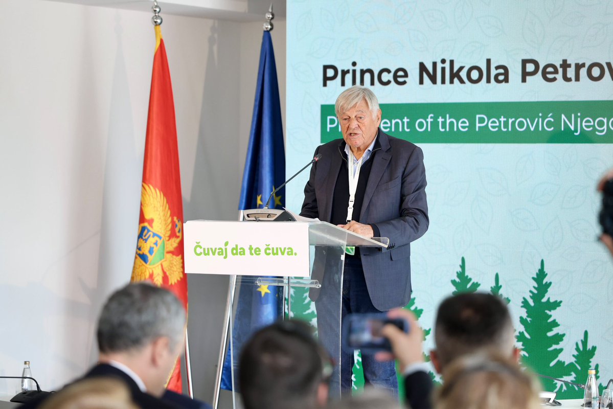 josattler's tweet photo. Okupili smo se na #Žabljaku, 35 godina nakon proglašenja 🇲🇪 ekološkom državom. Važni koraci su napravljeni, ali još mnogo toga čeka. Vrijeme je za konkretne akcije i snažniju zaštitu prirode – od funkcionisanja Natura 2000 do boljeg upravljanja otpadom. Čuvaj da te čuva! 🇲🇪🌱🇪🇺 https://t.co/Wfc300J1PC