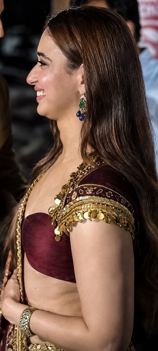 rajyash7611's tweet photo. Milky Big Thread 1
#TamannahBhatia #Tamannah #TamannaBhatia #VVan https://t.co/xQhj69eFJ2