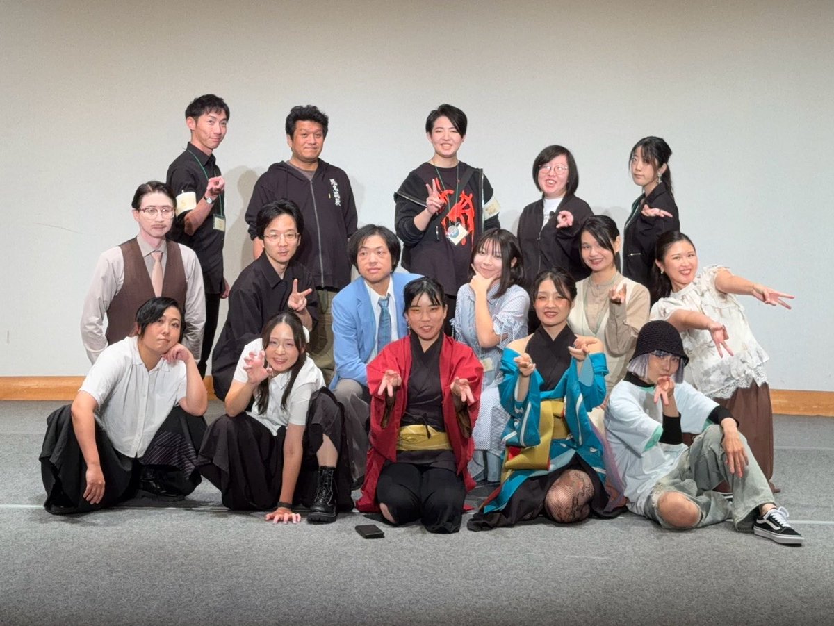 oyatu_no_zikann's tweet photo. おやつの時間第1回DANCESHOW【宝石】
全二公演が無事に終了致しました！
観覧にお越しの皆様、並びにこの企画を挙行するにあたり携わって下さった関係者の皆様に心より感謝申し上げます。
皆様の心に一欠片の楽しい、煌びやかな思い出が残せましたら幸いです💎

#キラキラの時間 https://t.co/cBTxWC6vdt