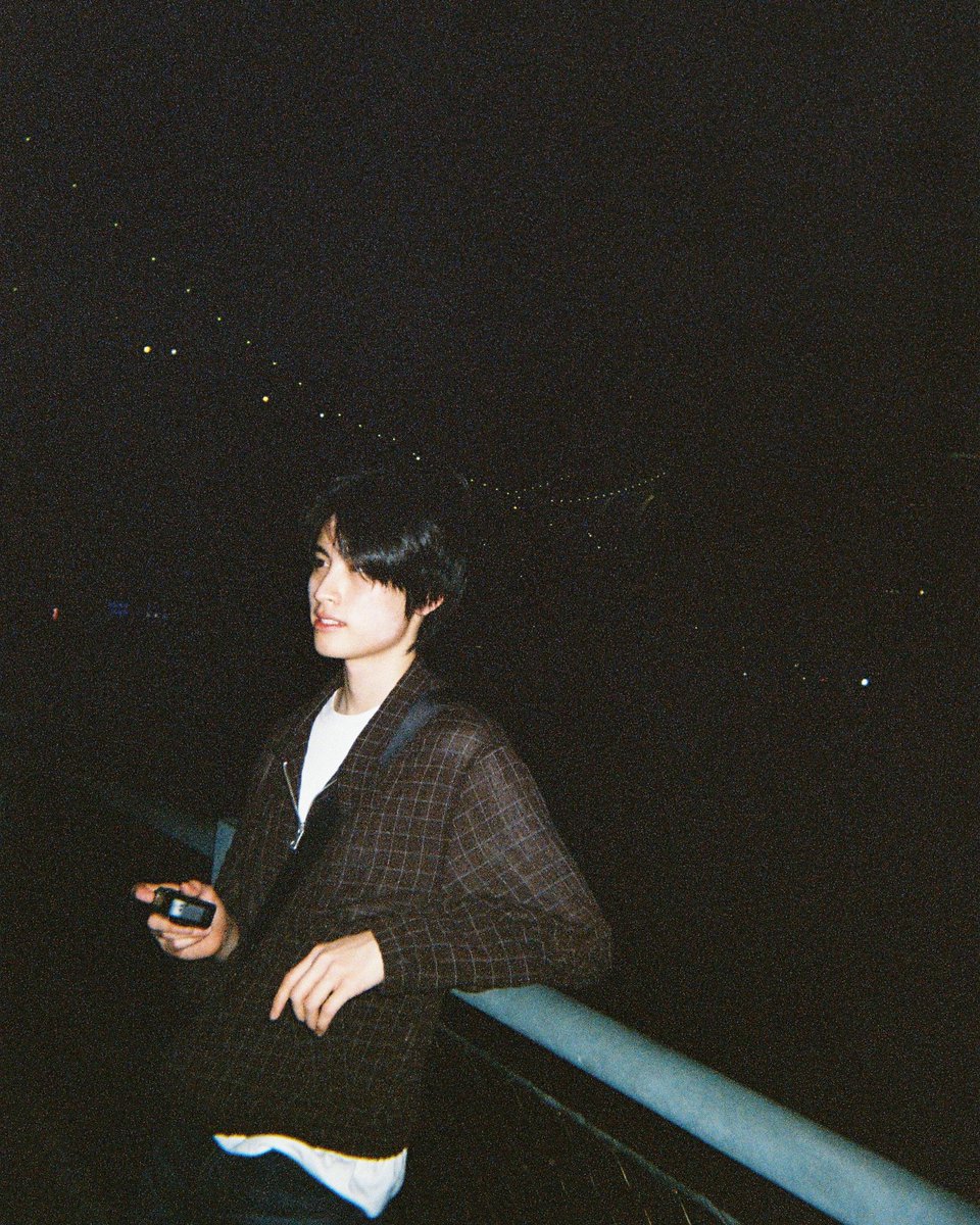 Armmy_Prt's tweet photo. เอเอกับกล้องฟิล์มคือเท่มากนะ 📸🫶🏻 Ashirakornfilm ตากล้องคนเก่ง ชุดนี้ถ่ายที่นิวยอร์กหรือป่าวนะ
#AAashirakorn
#QuickSnapWorthTheWait
#QuickSnap40Years #FUJIFILMQuickSnap https://t.co/V22hLxEiEJ