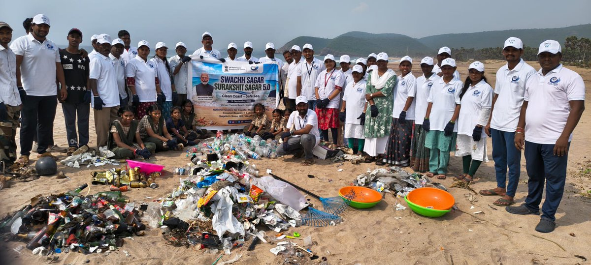CentreCoastal's tweet photo. 🌊 Clean Coast, Safe Coast! NCCR–CRL, Visakhapatnam joined 75+ villagers and school children at Yarada Beach. Their collective action removed litter, raised awareness and inspired the community to protect our coast and marine ecosystems. #SSSS5 #NCCR https://t.co/B9Dl4S4bk9