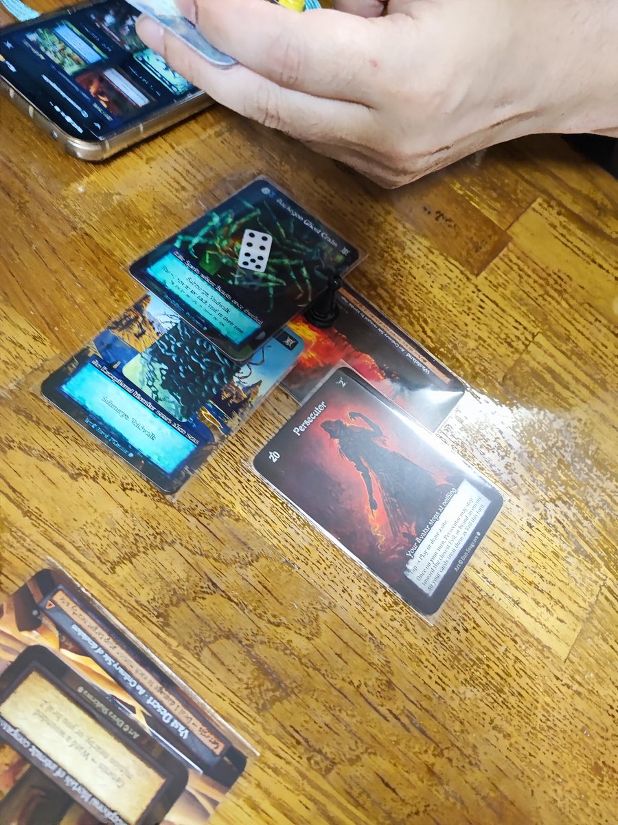 kurohuku7's tweet photo. Sorcery2戦目
いやーおもろいねえ
お互いにデスドアになってから熱い
速くドラフト用のカード届いてほしい https://t.co/vwjPidTdvQ