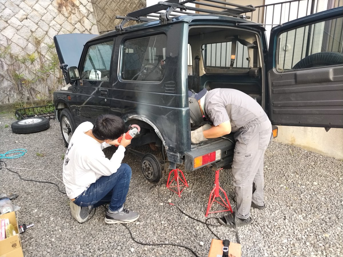 HIRO_BMW's tweet photo. ジムニー修理会1日目 https://t.co/8ioGd3fGbA