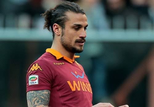atu__11's tweet photo. Bu adamın superlig’e düşmemesi simülasyon hatasıydı. https://t.co/052U2WAdGn