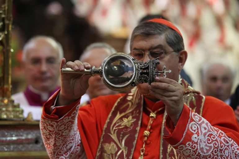 RomanoSace57080's tweet photo. The blood of Saint Januarius is congealed in two glass vials, but when it is brought near the martyr's head, it melts and flows like the blood of a living man. This ordinarily occurs on his feast day and can be seen publicly. https://t.co/hVs9LiKS7J