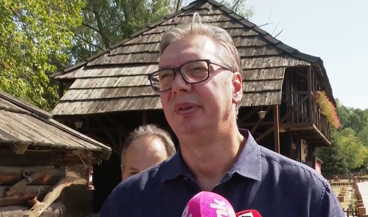 FilipKrst's tweet photo. Kad se poverenje meri razgovorom, jasno je da Srbija ima vođu koji stoji uz običnog čoveka i gradi budućnost zajedno sa narodom. Moravski konaci su još jedan dokaz. 💪🇷🇸 https://t.co/Gv6zprCnE2