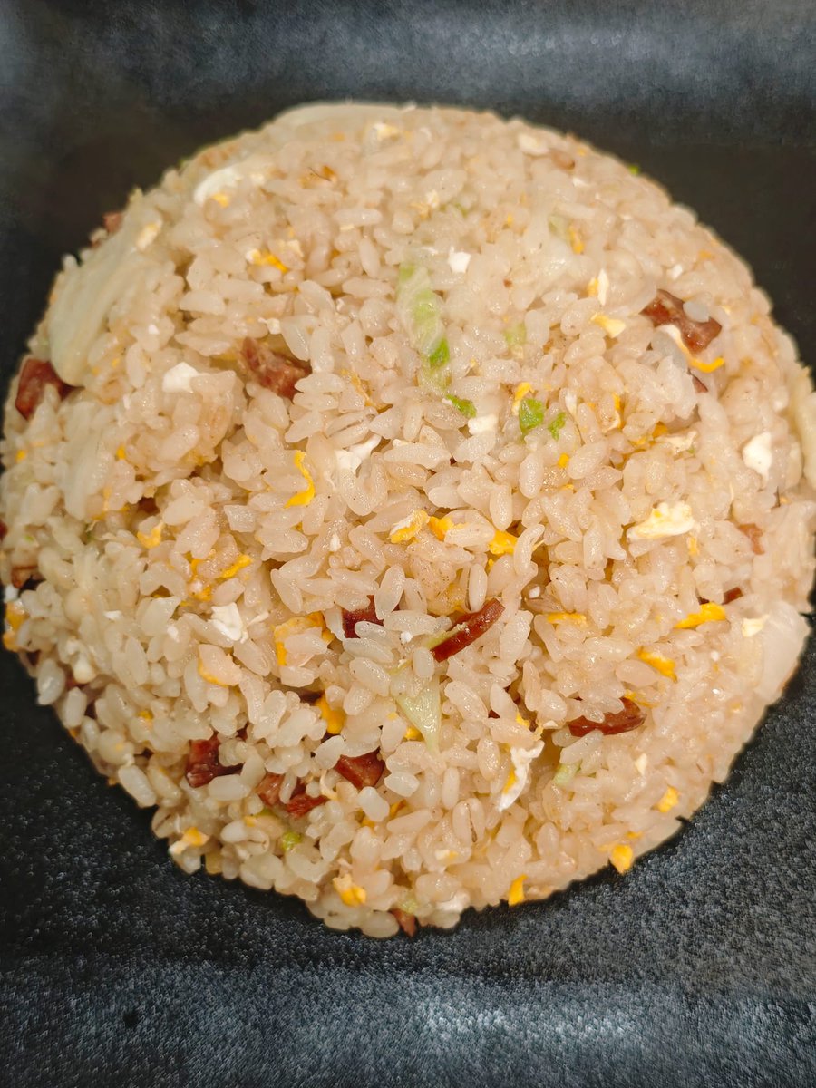 HanpenHunter's tweet photo. 今日のチャーハン https://t.co/ktjGG9V9qy