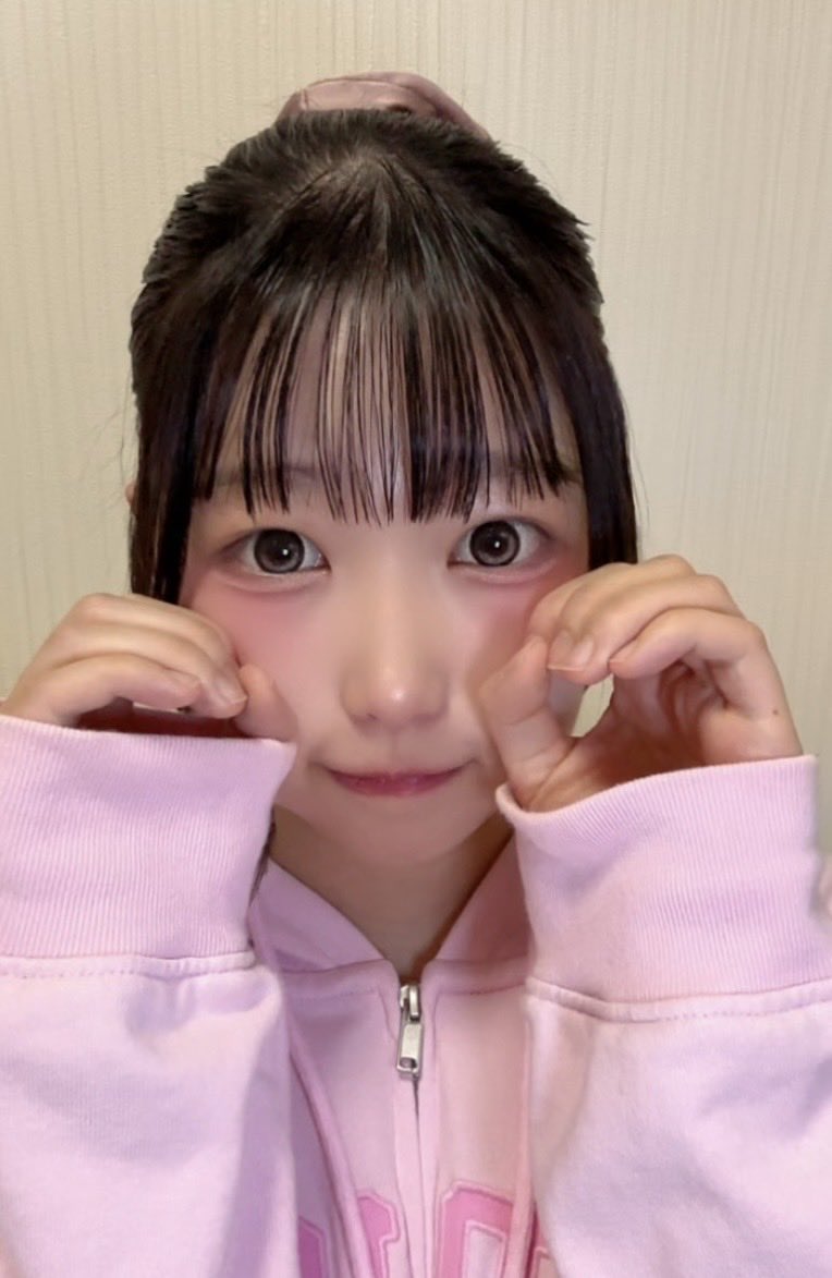 anri_04_22's tweet photo. 💗🎀🌷
 #BitStarNext  #アイドル研究生 https://t.co/hfonz6uHgX