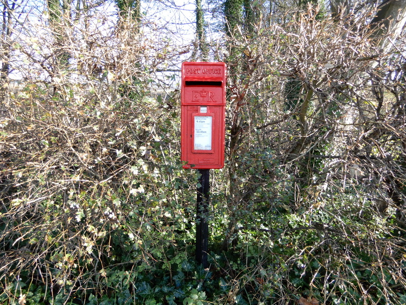 yonderspell's tweet photo. In nature's domain... #Postboxsaturday
Somewhere in rural Lancashire. https://t.co/r2ll6xNFLj