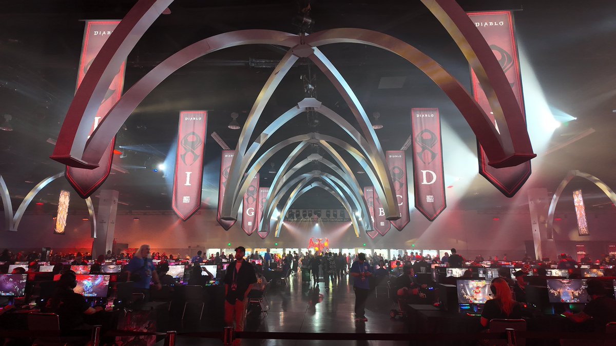 Ali3nSun's tweet photo. Was extremely stunned by the @Diablo art , environment & setup at #Blizzcon26 โค๏ธโ๐ฅ
It felt like I was walking in the halls of Sanctuary as a Wanderer in the game, surrounded by the dark atmosphere that is so familiar to us from Diablo games ๐ฅ
#DiabloPartner ๐ฅ @Blizzard_Ent https://t.co/V80JkDXgM2