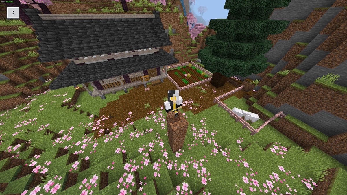 yako_manta's tweet photo. マイクラ楽しすぎる

スキンも作ってみた⸜(*˙꒳˙*)⸝ https://t.co/FNcOUwLVtl