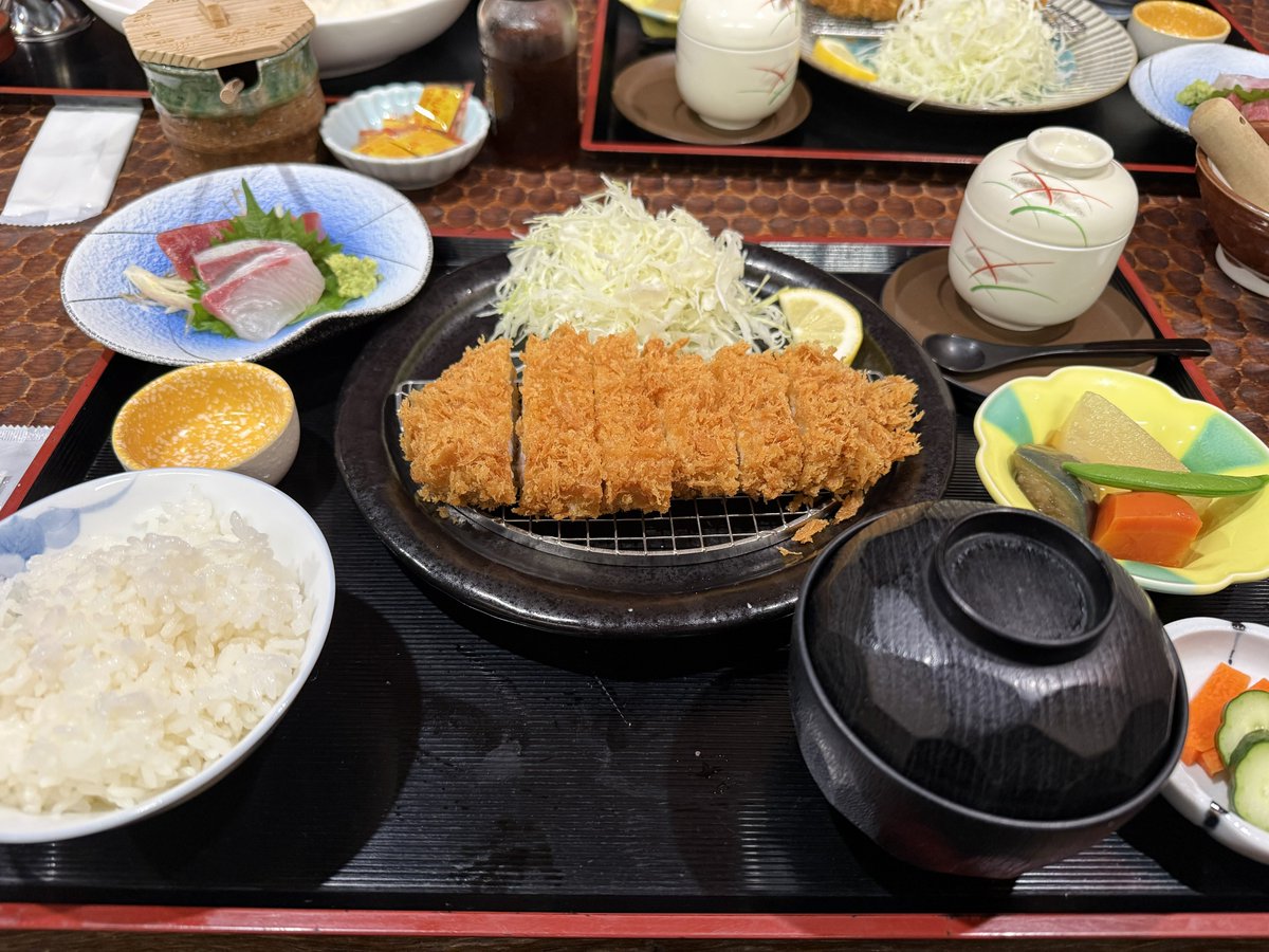 IDkoupen's tweet photo. 本当に食べ過ぎている https://t.co/SUnRPPygx6