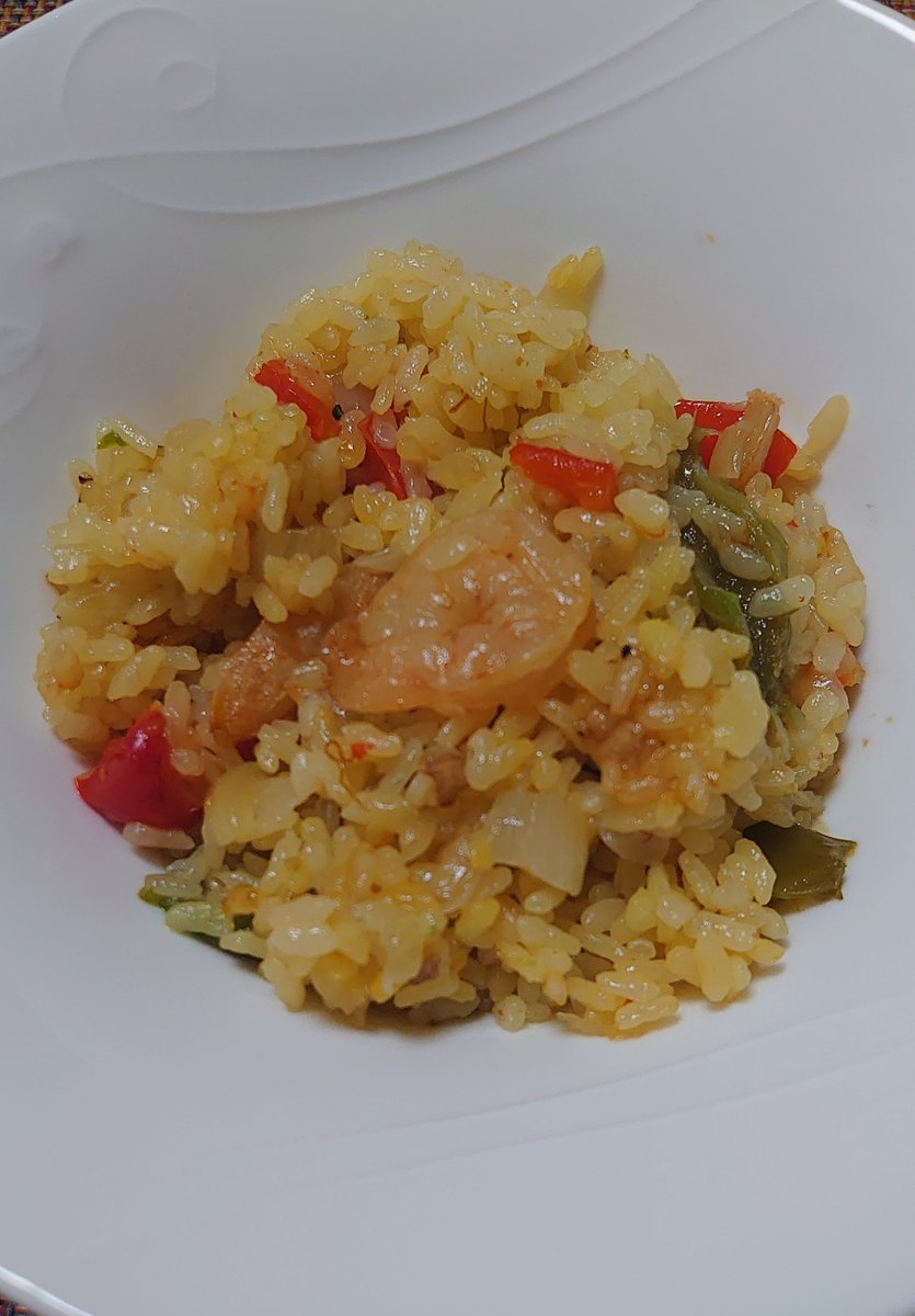 Albedolab2019's tweet photo. 炊飯器パエリア
#おうちごはん #X家庭料理部 #自炊 #食事記録 #飯テロ #グルメ #ランチ
【PS】
墓は私有地と出禁の親戚に教える
画期的な方法はないものか？
さすがに警察に墓見張っては
無理があるしな・・・
https://t.co/oDPfCxFJw2 https://t.co/sAYsupTnib