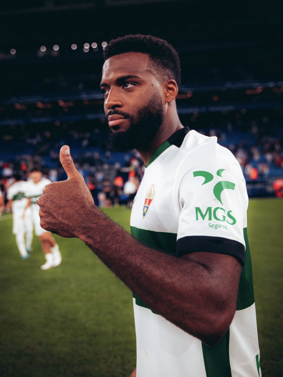 elchecf's tweet photo. Analicemos a este muy buen tío:

Marcó un golazo en su debut
No pierde un balón ni queriendo
Come delicias de Elche y no “orange chips”
Es hipnótico verle jugar

𝗗𝗼𝗻 𝗧𝗵𝗼𝗺𝗮𝘀 𝗟𝗲𝗺𝗮𝗿 𝗕𝗲𝗻𝗼𝗶̂𝘁 🎩👍🇫🇷🌟 https://t.co/oleLC3WmIR