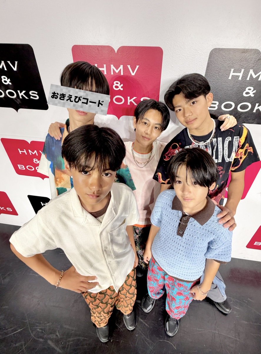 ebidan_okinawa's tweet photo. by standard×EBiDAN OKiNAWA
「Blaze Up」配信リリースイベント〜with EBiDAN OKiNAWA〜

ありがとうございました！

陽キャ覚醒したおきえびを今後もよろしくお願いいたします。

福岡最高ぅ〜🌴

#おきえび
#EBiDAN
#EBiDANNEXT https://t.co/qnVn6o2Km9