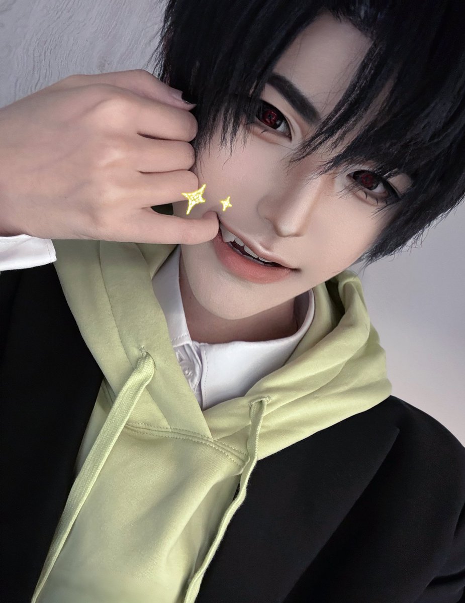 Mto621's tweet photo. 八重歯✨

#cosplay #alienstage #ALNST #ivan https://t.co/GDJpTcWglB