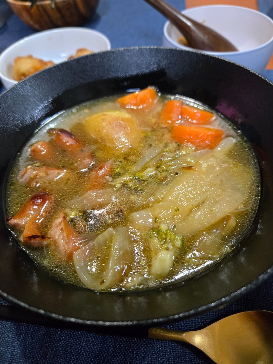 motsu______'s tweet photo. 焼きポトフ🔥🍲
※通常ポトフ1とすると5
※今後全部このレシピで作る多分 https://t.co/1ySx8JSKoz