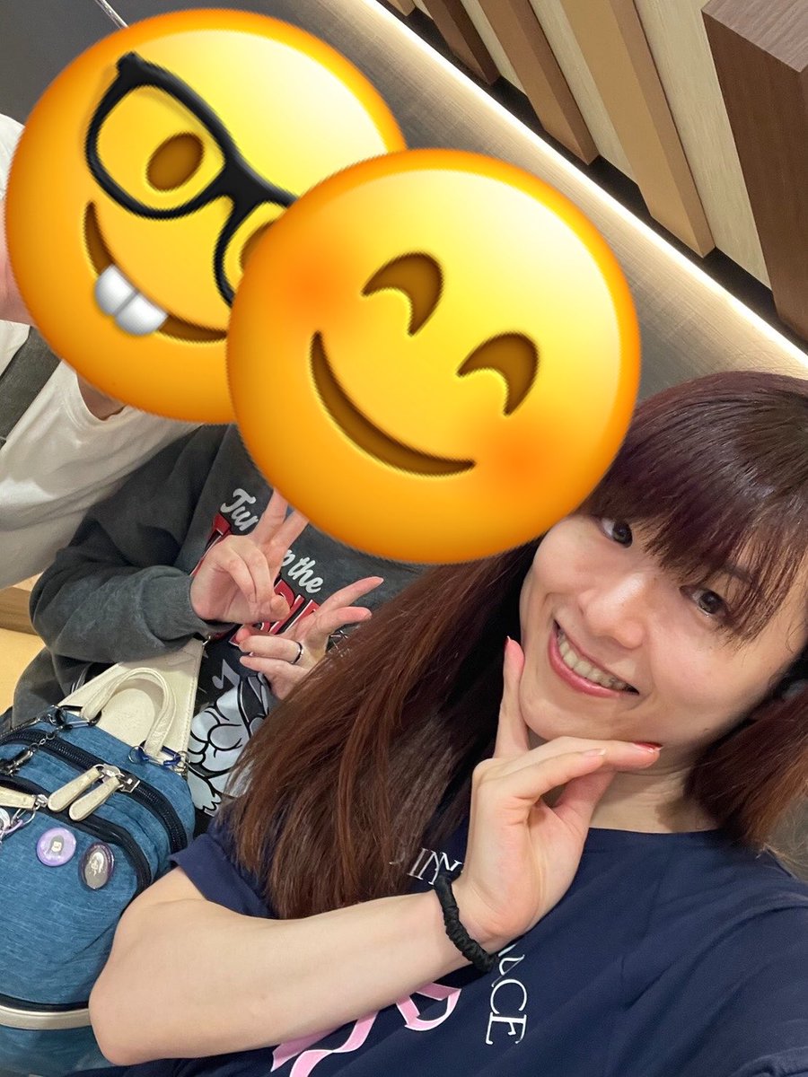 yoshi1887's tweet photo. 今日はおひさもおひさ桃ちゃんに会いに飯能のデルパラへ。
メッチャお綺麗になられてました😊
ヨシオは全く奮わず回収ゼロ
彼女は２プッシュで3万発オーバー、、、、ワイは呪われているのか？

お昼は刀削麺のじゃじゃ麺
これは美味かった！
またタイミング見て会いに行きます👍 https://t.co/W1JcFl2zlo