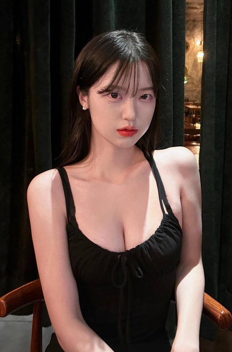 kyaht01's tweet photo. 01 천수연 https://t.co/a7G756tVB6