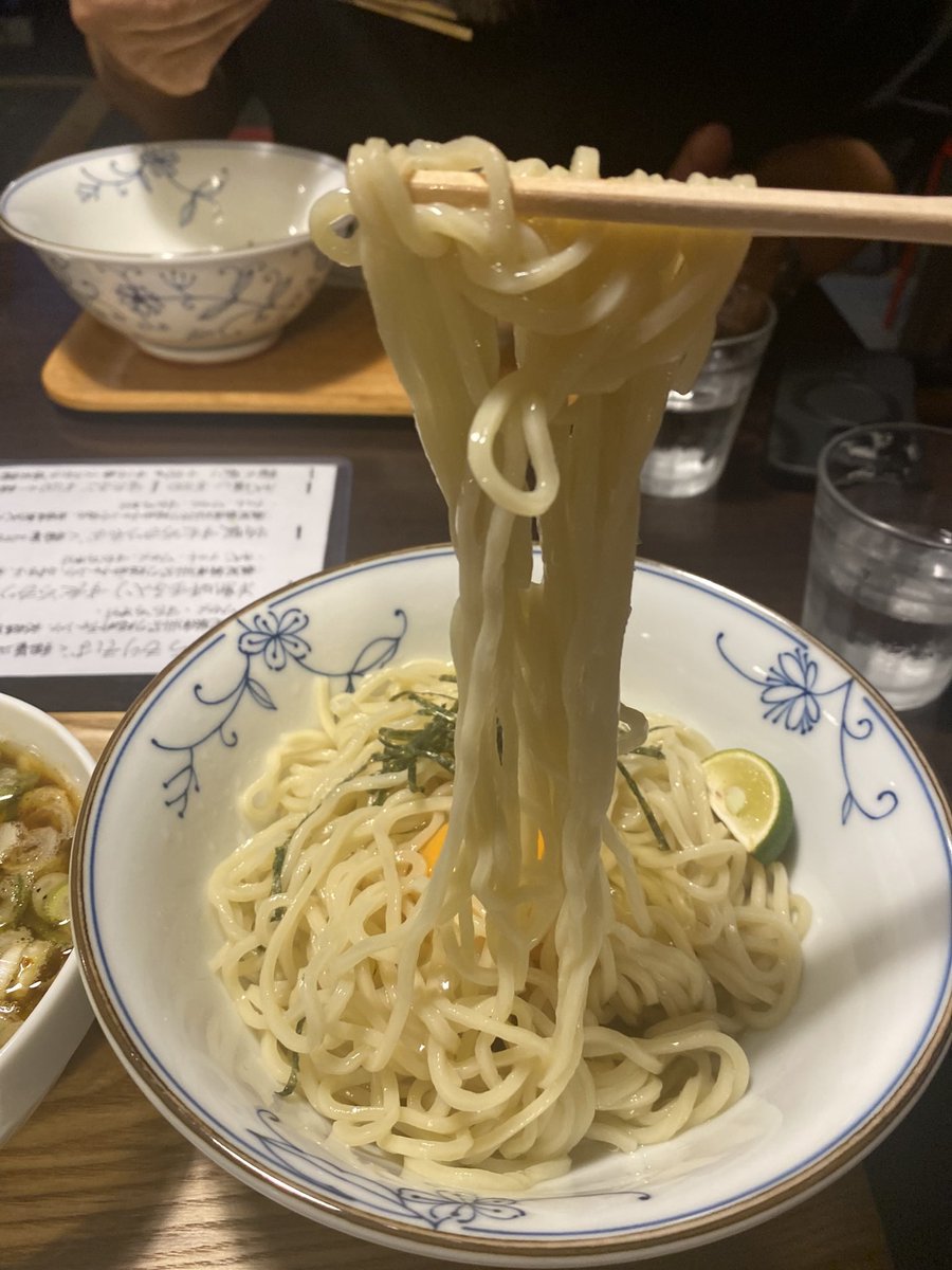 higemojira3's tweet photo. Yo-shoku OKADA O火ラー
すだちもりそば
ネギ増し生たまご
甘辛酸のニクいヤツ https://t.co/pwLJkd4Cm3