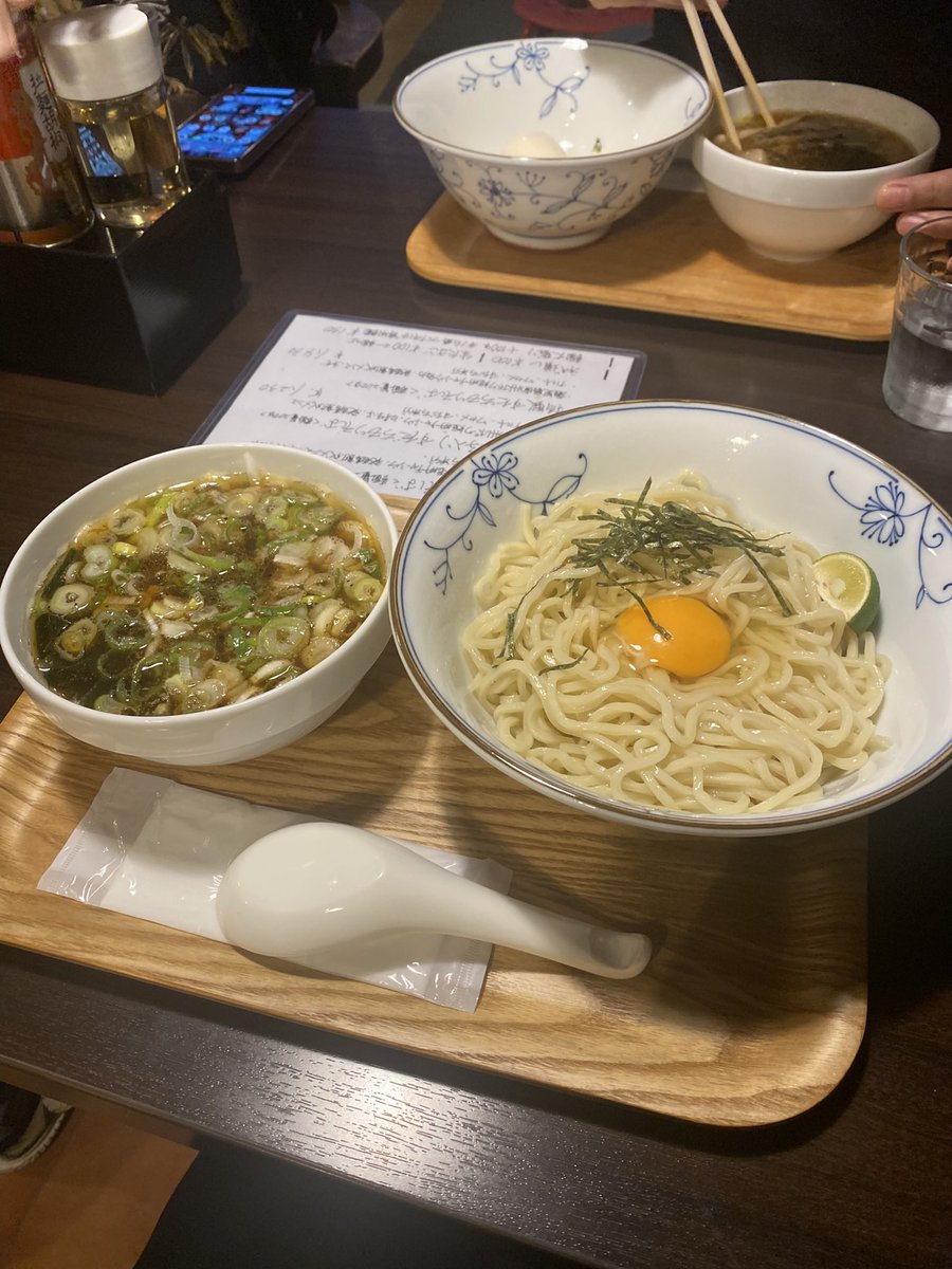 higemojira3's tweet photo. Yo-shoku OKADA O火ラー
すだちもりそば
ネギ増し生たまご
甘辛酸のニクいヤツ https://t.co/pwLJkd4Cm3