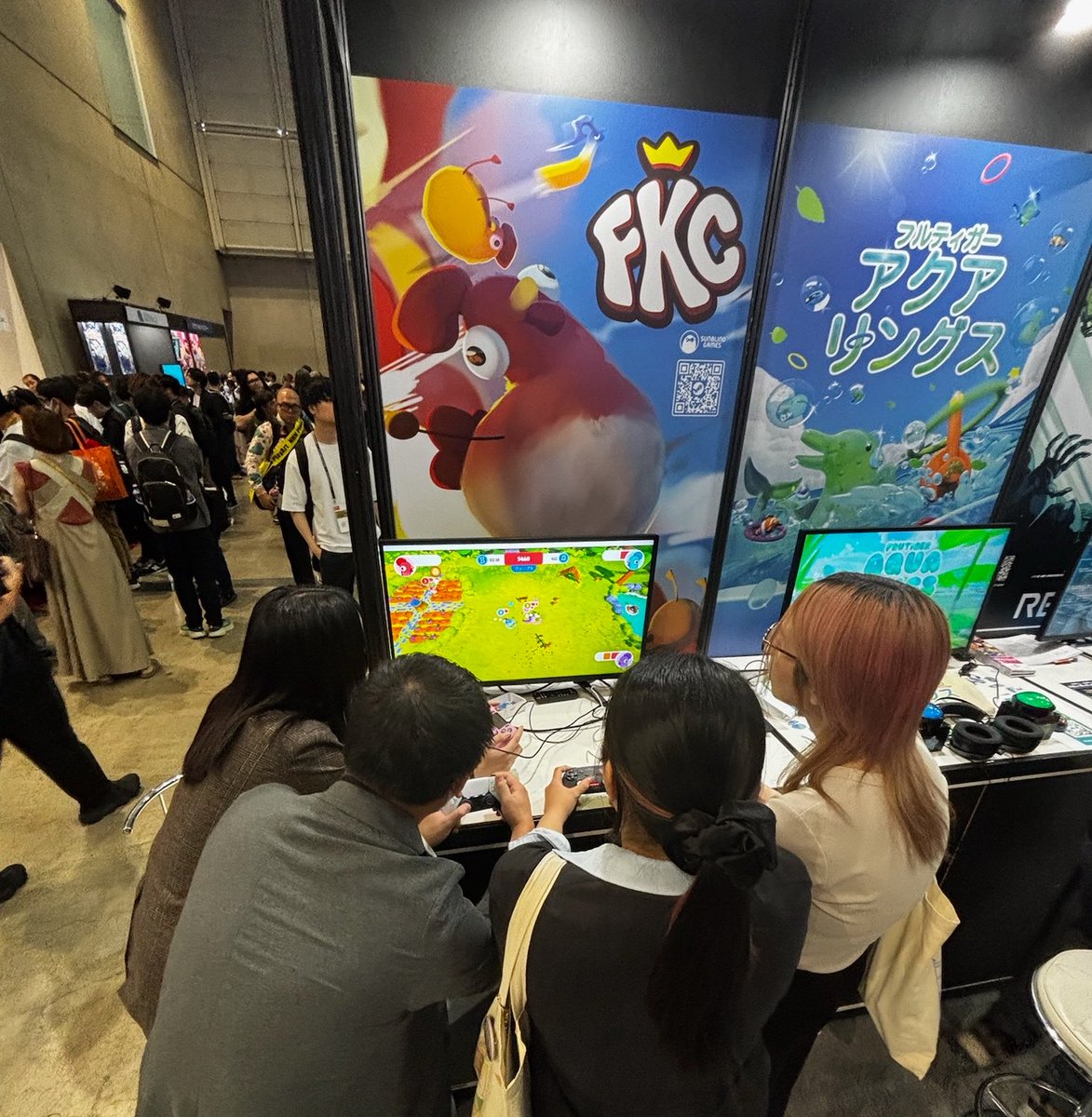 sunblindgames's tweet photo. Have we told you that you can play FKC by yourself or with 4 other friends?

🐔🐓🐣🐥 https://t.co/vnSfRbQ0JO