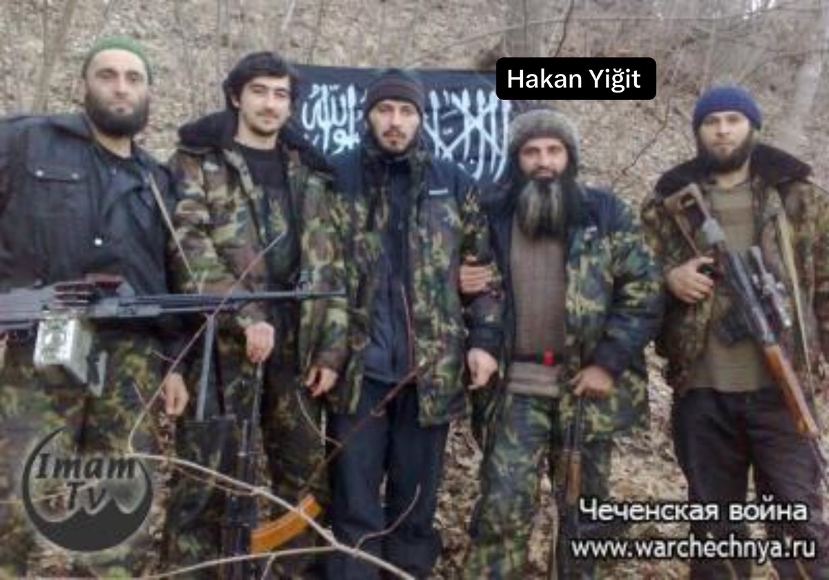 IMARATKAVKAZ89's tweet photo. Kafkasya'da en son şehid olan Muhacir Mücahid Abdurrahman
 Et Türki , Abdulselam et Türki olarak bilen İnsALLAH Şehid Hakan Yiğit'in
Nadir fotoğrafları https://t.co/uCeB1Lk7Ru