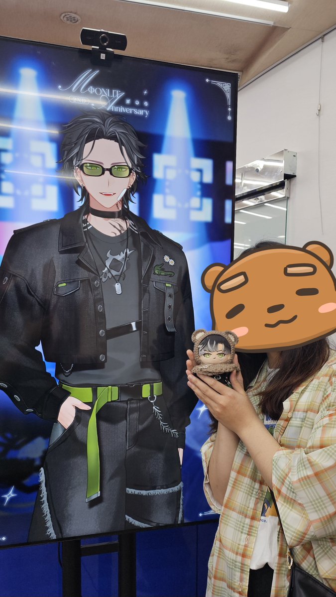 beibeibear_'s tweet photo. 不知道會不會抽中
所以沒準備要說什麼
然後就一直在笑
(對不知道要幹嘛先笑就對了

但還是很開心今天有見面到✨️
然後朋友們以後看到你會說六百
(絕對不是想600你 是你說你叫600🤣

有聽到掰掰但走的太快...這裡補個
掰掰～下次見～✌️
#2YYEARS 
#宵dating https://t.co/rdV3QvGqZk