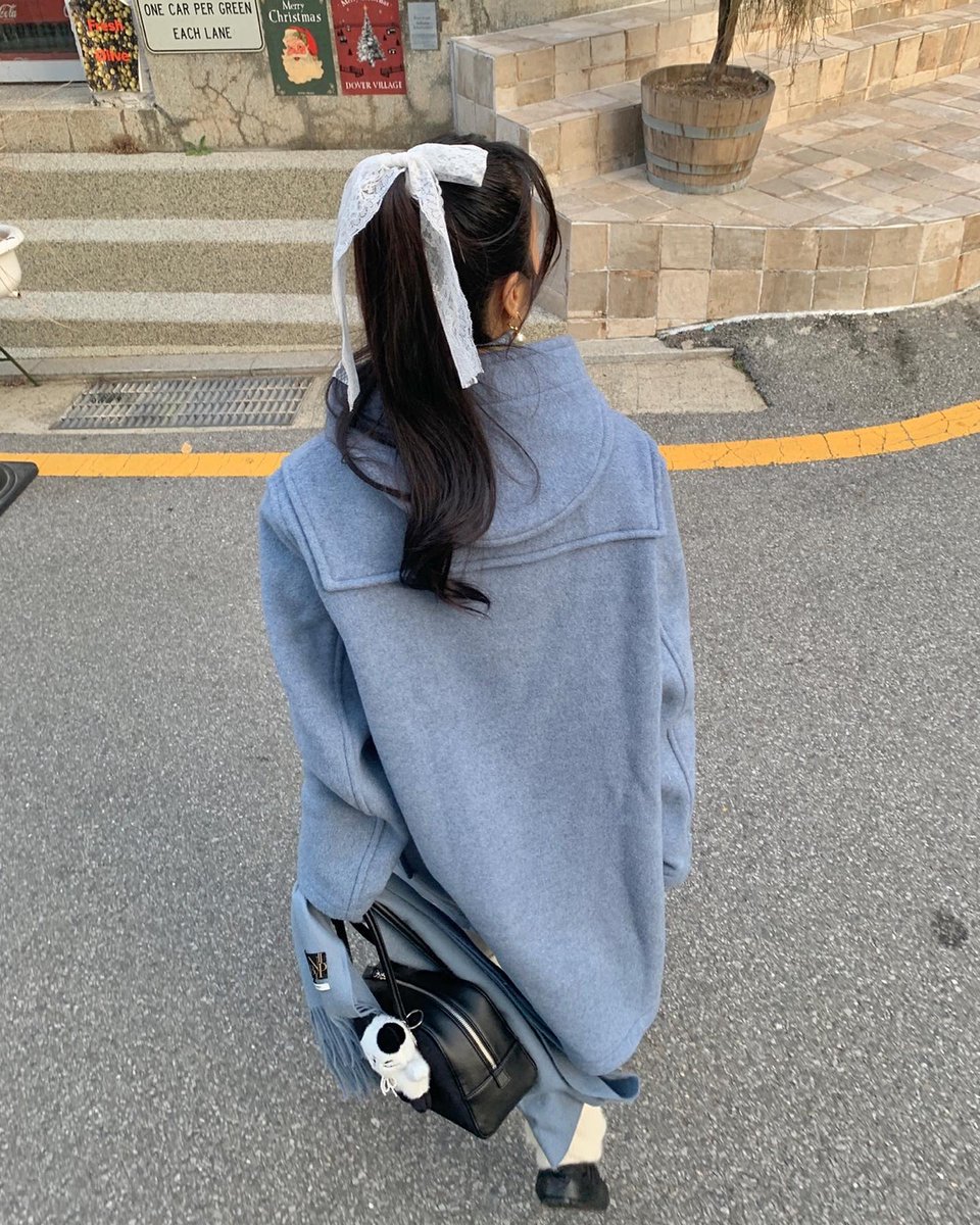 FusionStarsOFC's tweet photo. Wassup 🌍 Just dropping by to say: you are stronger than you think and today is full of possibilities. 🌻
diIM https://t.co/thhq8nXRFw
