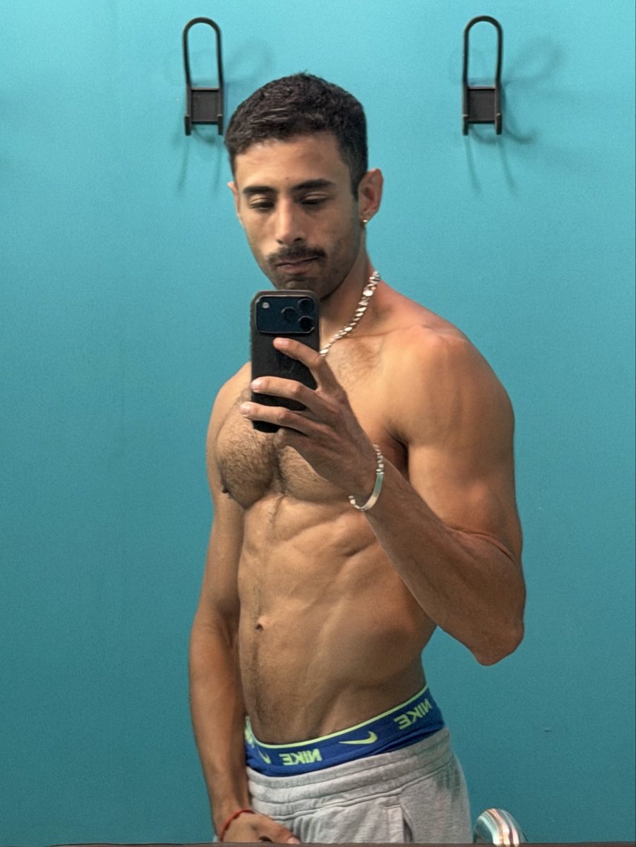 xswakoo's tweet photo. Definition only
#fit #haypapa #lgbt #latinoforever https://t.co/cBZEsyG1Eo
