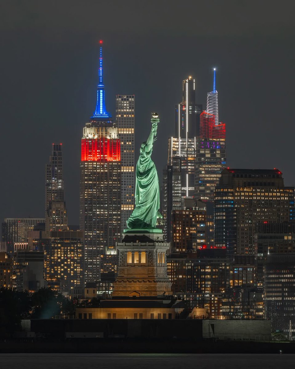PrettyCitiesX's tweet photo. New York, New York 🇺🇸 https://t.co/wTv0FhhiyB
