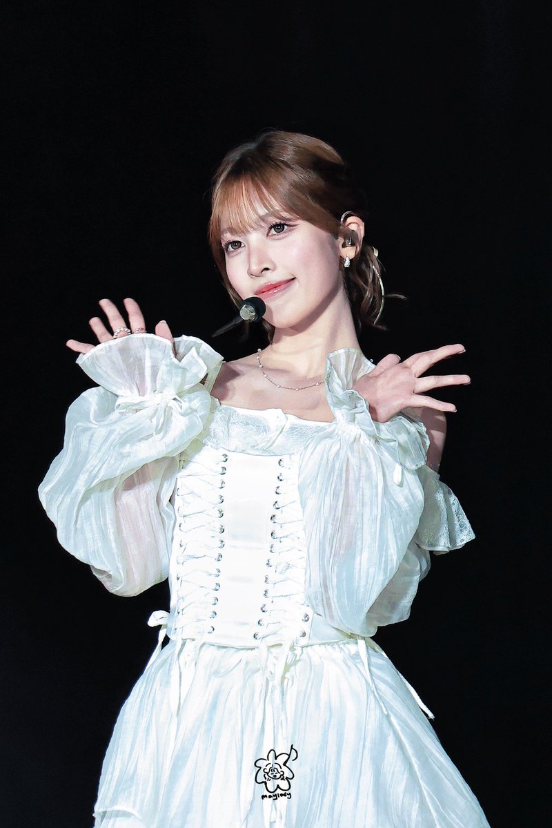 Maylody_0819's tweet photo. 260919

#RESCENE #리센느
#MAY #메이 https://t.co/T24iZfhmJ1