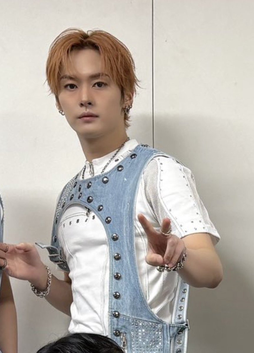 ___LeeSpring's tweet photo. 暑かったんか知らんけど、ウィインジョン終わりぐらいに青い鎧剥いでた(脱いでた)の良すぎたなー https://t.co/aycvxHsIou