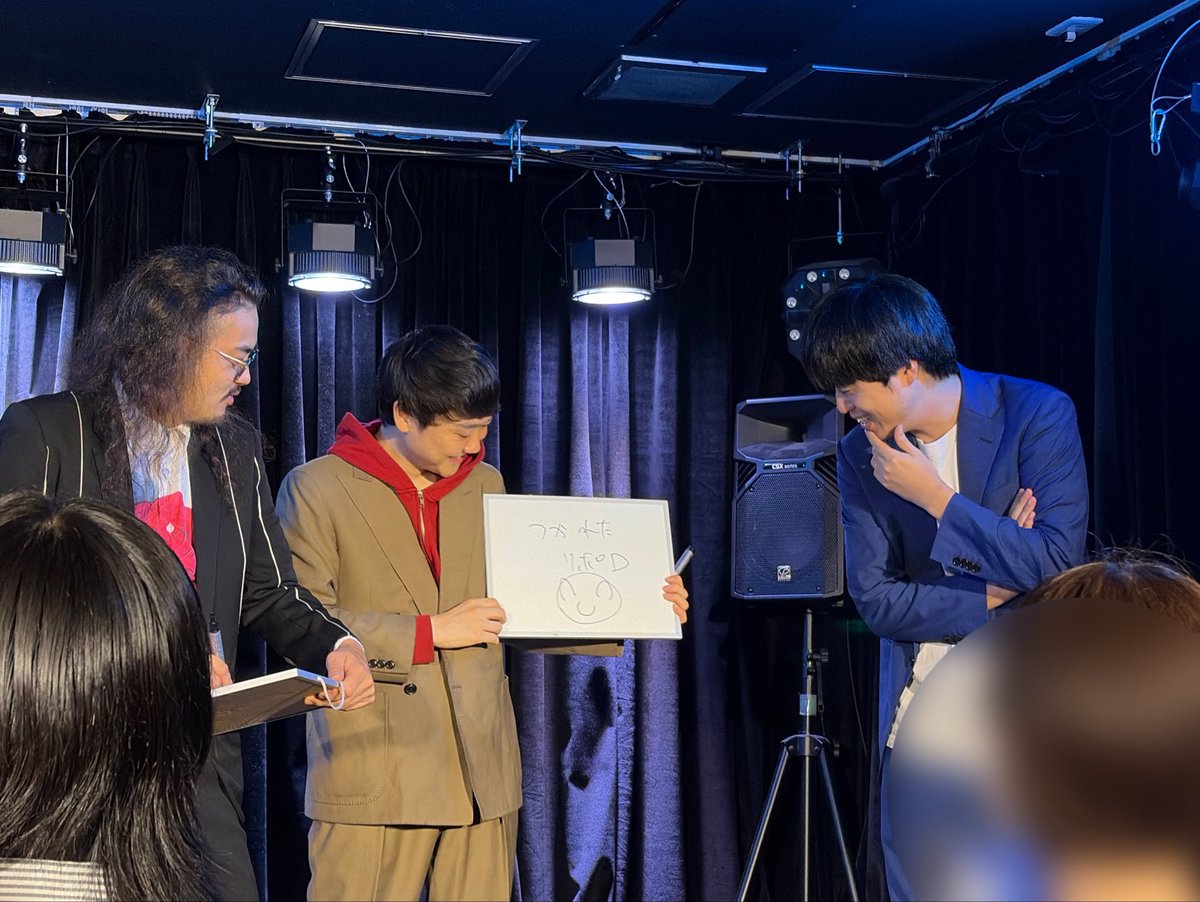 amekuchi's tweet photo. 今月の10！
前半徳原さんの単独ライブでした徳原さんの安心感が凄いです ツッコミも素晴らしいからしょうちゃんさん萎���してた
来月の香盤普通すぎてしまって芸人様方盛り下がってた…？笑 おかしな香盤が醍醐味になりすぎて普通に寄ってしまうと異変を求めてしまう客になってきている https://t.co/7ktHZcKLsw
